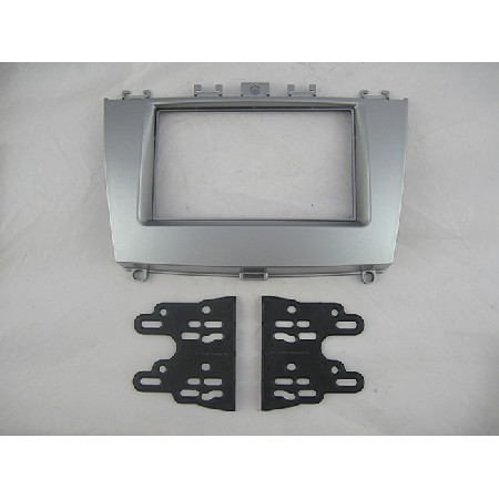 YE-RW 004 2012 ROEWE 750 荣威750