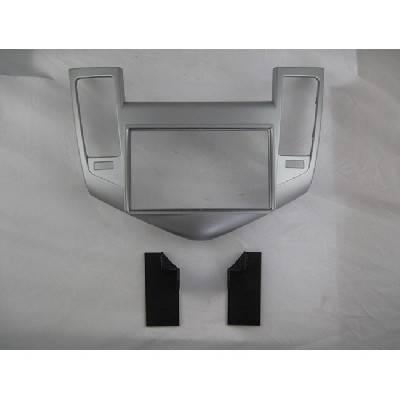YE-CH 004 CHEVROLET CRUZE, SILVER Chevrolet Cruze, Silver
