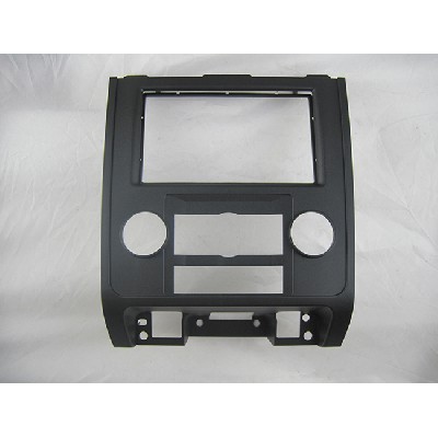 YE-FR 017 09 FORD ESCAPE, BLACK Ford Winged Tiger, black