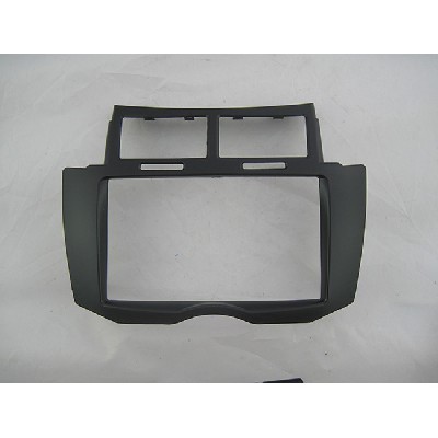 YE-TO 024 2011 TOYOTA YARIS, BLACK